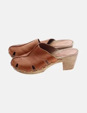 Dilav D Shoes Zueco camel piel