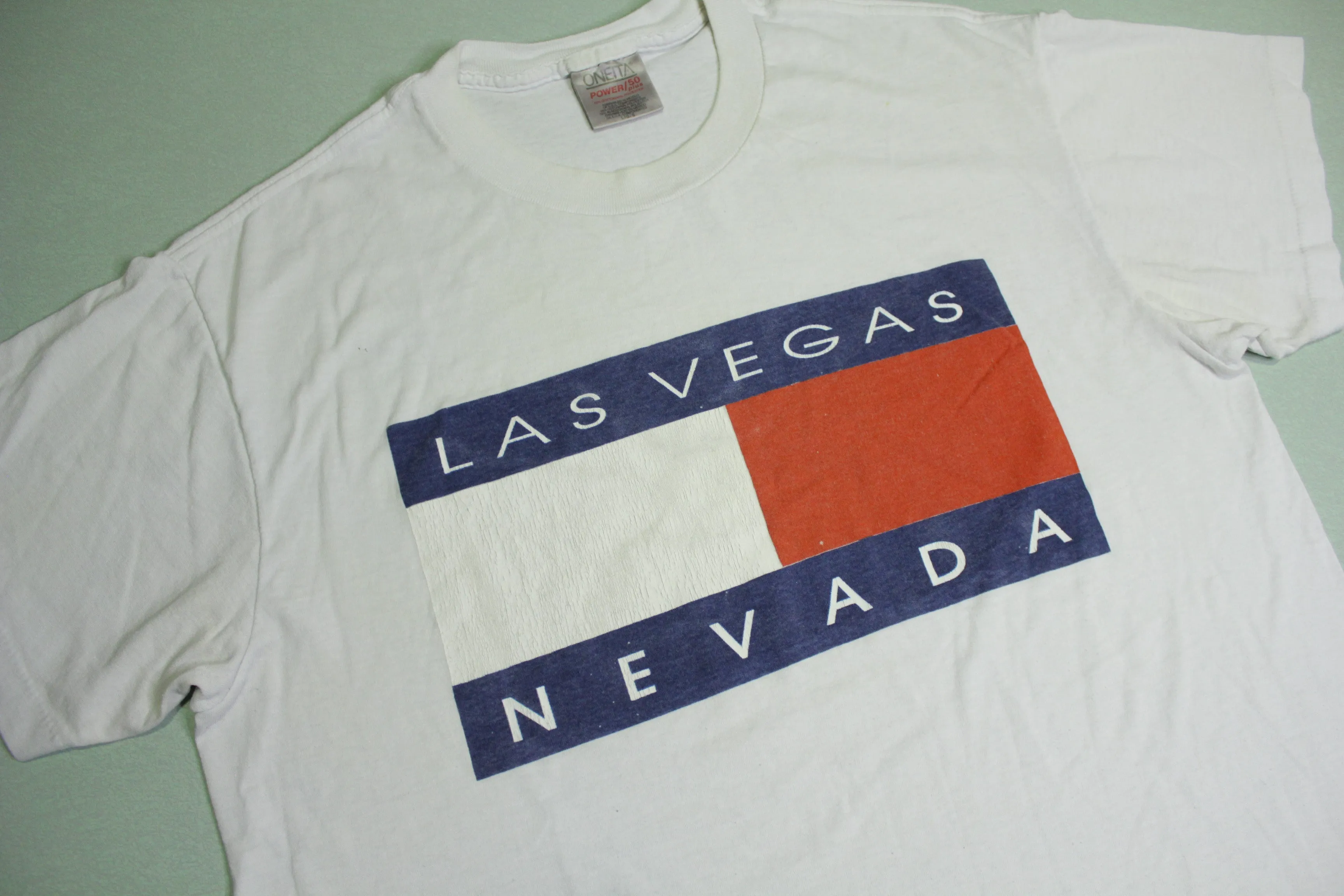 Las Vegas/Tommy Hilfiger Vintage 90's USA Big Flag Spellout T-Shirt