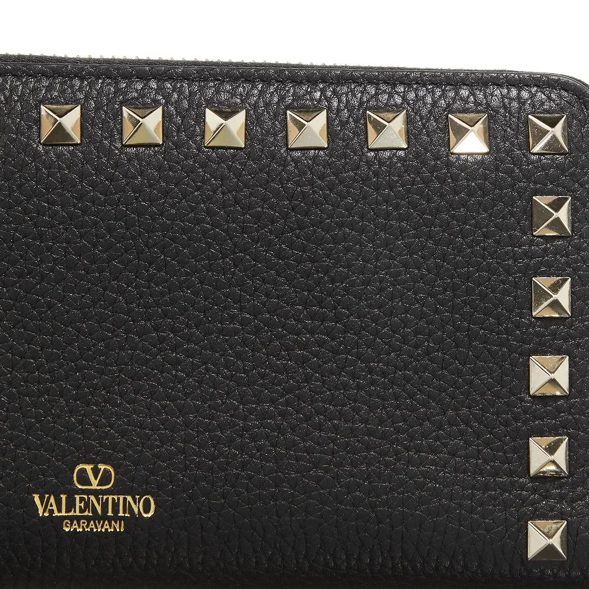 Valentino Garavani  Rockstud Zip Around Wallet Nero