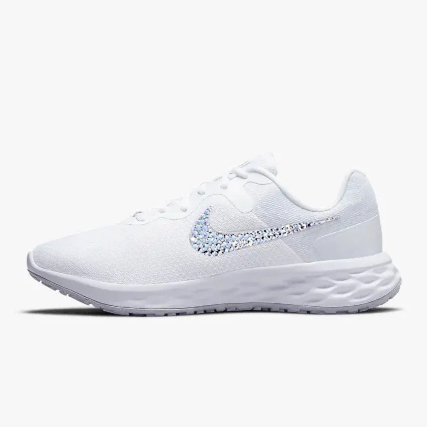 Warehouse Sale Revolution Women 6 White