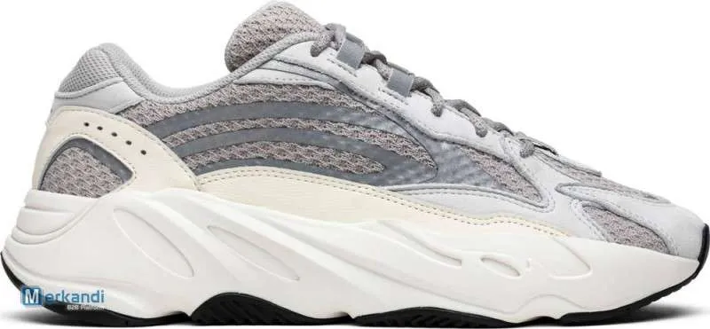 Yeezy 700 Estático EF2829