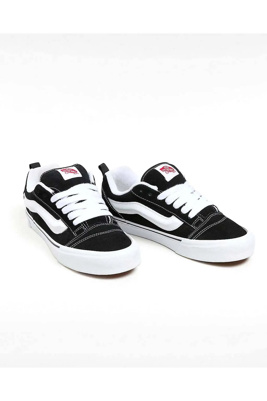 Zapatillas Vans knu skool vn0009qc6bt1 black true white